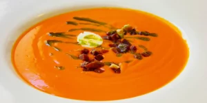 receta-de-gazpacho-andaluz-con-ayozar-temprano